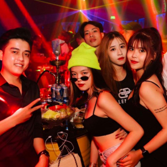 BOOKING BÀN BEER CLUB